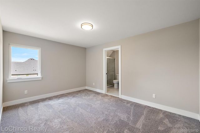49001 Wingfield Drive, Macomb Township, MI 48044