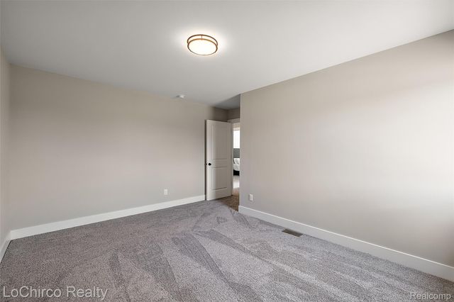 49001 Wingfield Drive, Macomb Township, MI 48044