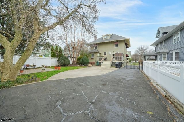 26 Daily St, Nutley Twp., NJ 07110