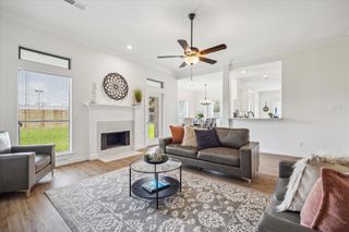 153 Indian Warrior Trail, Lake Jackson, TX 77566