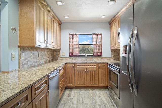 6041 SE Landing Way, Stuart, FL 34997