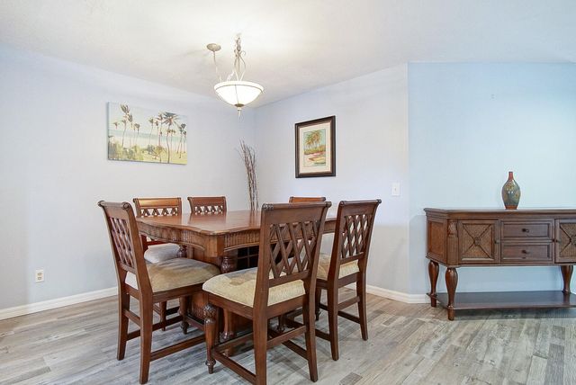 6041 SE Landing Way, Stuart, FL 34997