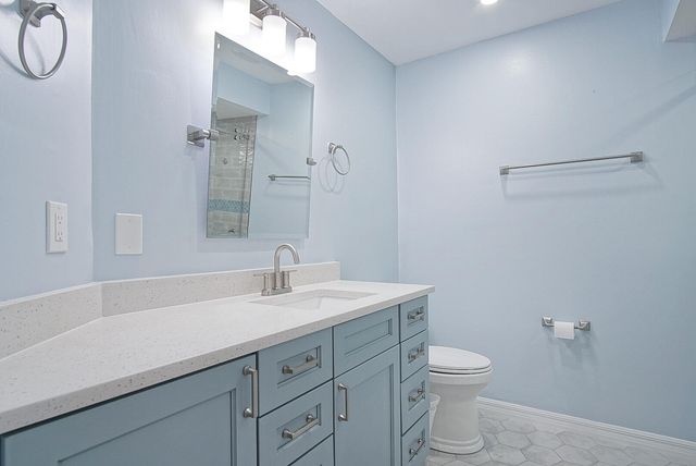 6041 SE Landing Way, Stuart, FL 34997