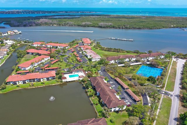 6041 SE Landing Way, Stuart, FL 34997