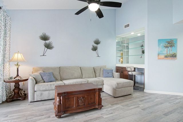 6041 SE Landing Way, Stuart, FL 34997