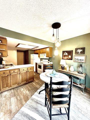 7130 Thamesford Drive, Fort Wayne, IN 46835