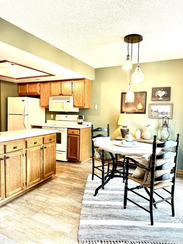 7130 Thamesford Drive, Fort Wayne, IN 46835