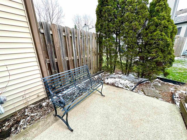 7130 Thamesford Drive, Fort Wayne, IN 46835