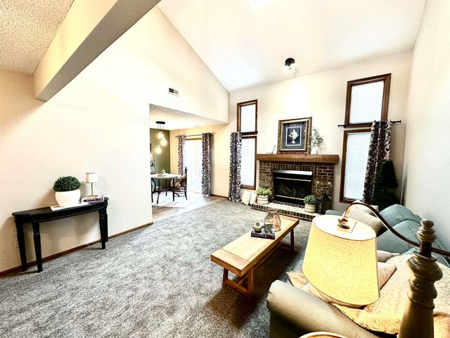 7130 Thamesford Drive, Fort Wayne, IN 46835