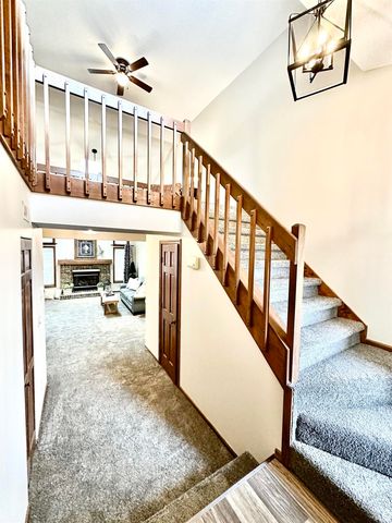 7130 Thamesford Drive, Fort Wayne, IN 46835