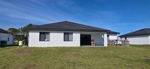 2615 40th ST W, Lehigh Acres, FL 33971