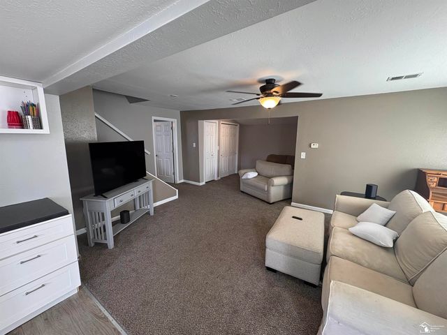 4341 S 8th Street, Luna Pier, MI 48157