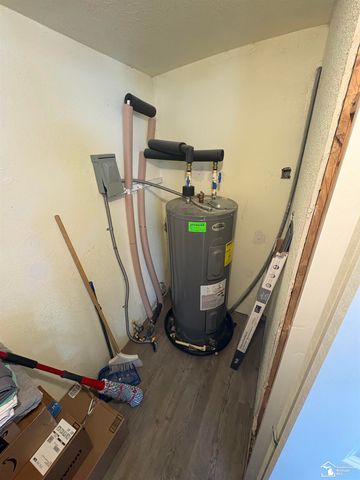 4341 S 8th Street, Luna Pier, MI 48157