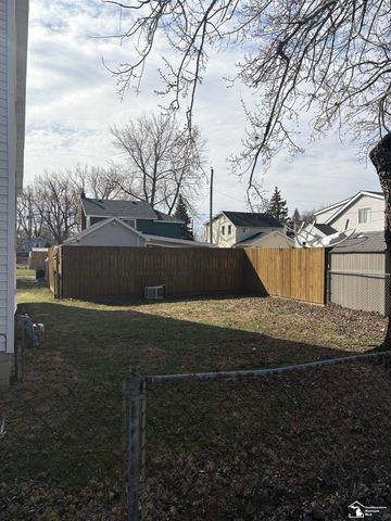 4341 S 8th Street, Luna Pier, MI 48157