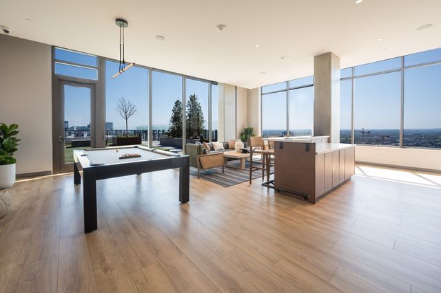 1212 Demonbreun St Apt 1710, Nashville, TN 37203