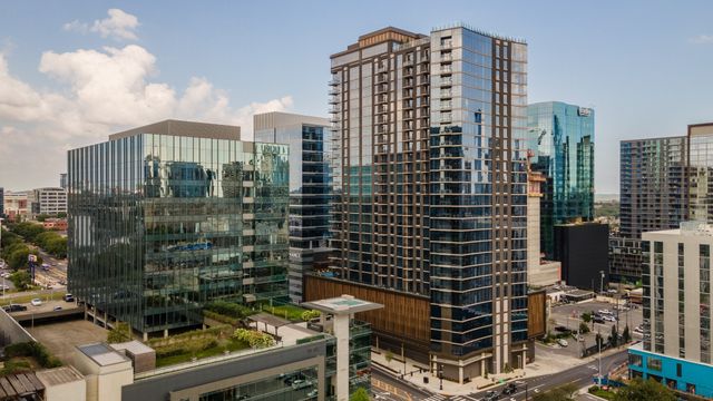 1212 Demonbreun St Apt 1710, Nashville, TN 37203