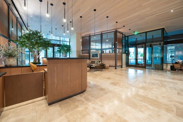 1212 Demonbreun St Apt 1710, Nashville, TN 37203