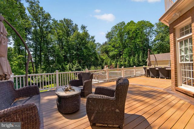 10507 OAKTON RIDGE CT, Oakton, VA 22124
