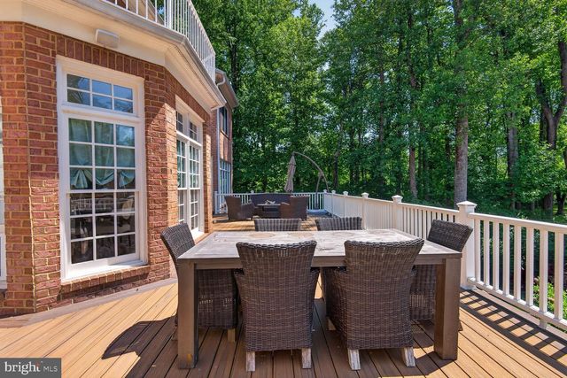 10507 OAKTON RIDGE CT, Oakton, VA 22124