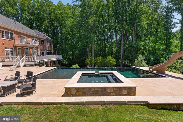 10507 OAKTON RIDGE CT, Oakton, VA 22124