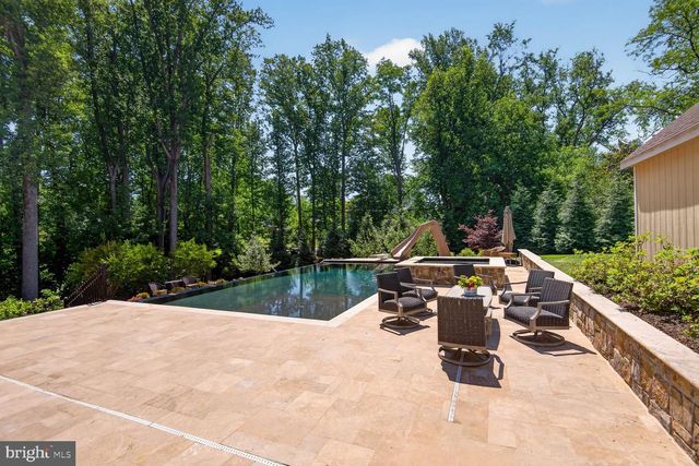 10507 OAKTON RIDGE CT, Oakton, VA 22124