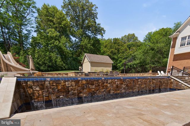 10507 OAKTON RIDGE CT, Oakton, VA 22124