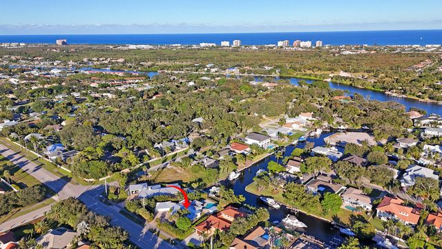 12980 Prosperity Farms Road, Palm Beach Gardens, FL 33410