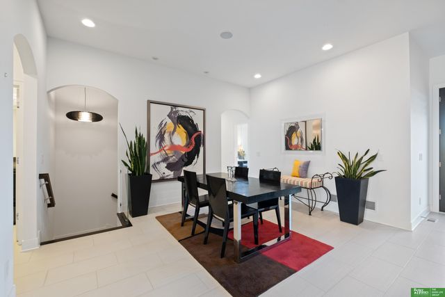 5811 N 159th Street, Omaha, NE 68116