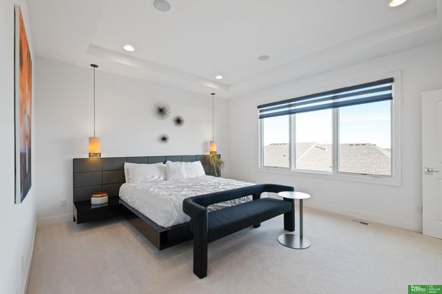 5811 N 159th Street, Omaha, NE 68116