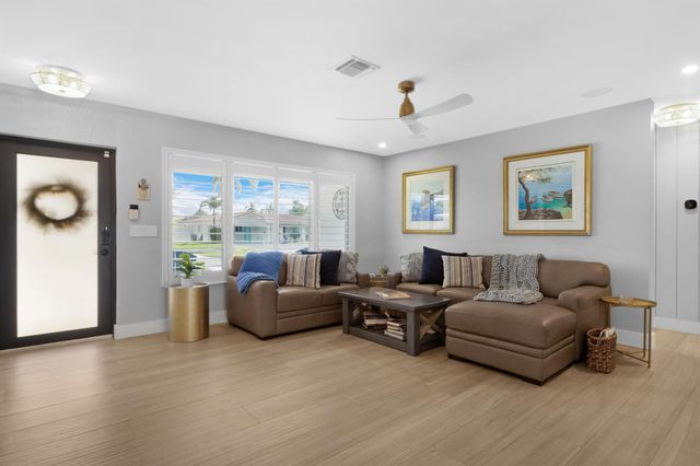 291 SE 5th Avenue, Pompano Beach, FL 33060