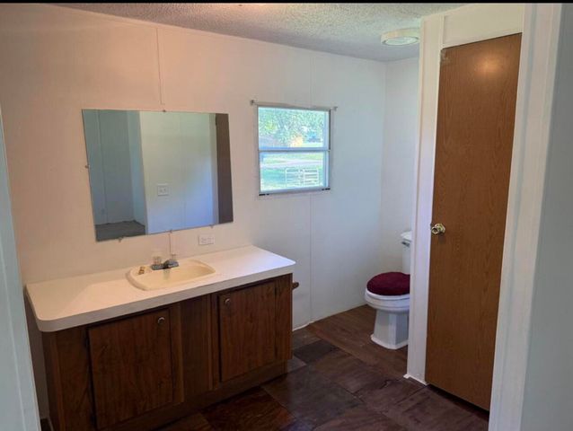 827 E Tahlequah, Vinita, OK 74301