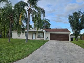 2065 SE Oxmoor Terrace, Port St Lucie, FL 34952