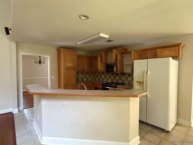 225 Windsong Loop, Wetumpka, AL 36093