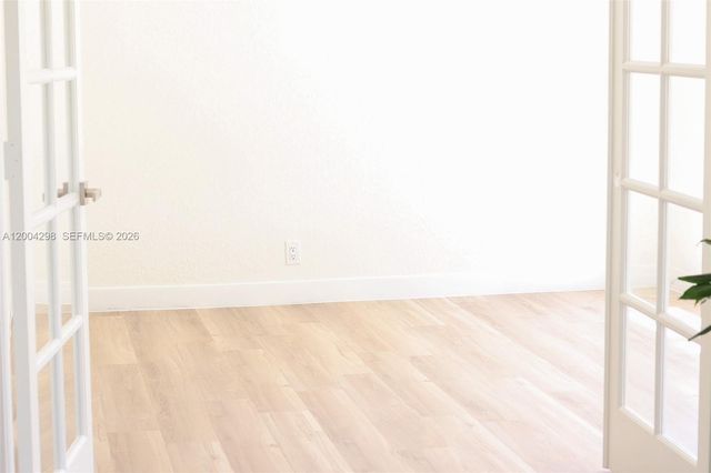 3250 N Palm Aire Dr 202, Pompano Beach, FL 33069