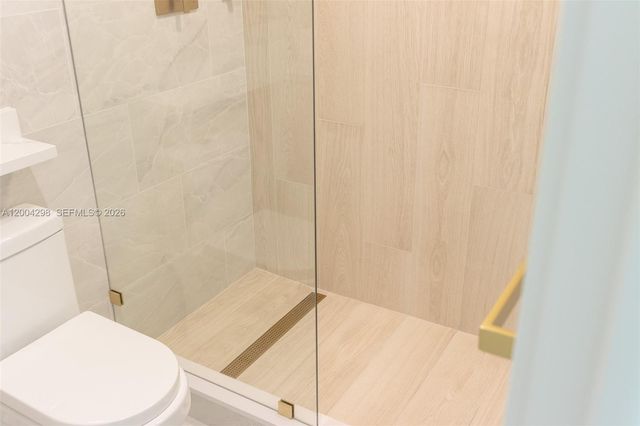 3250 N Palm Aire Dr 202, Pompano Beach, FL 33069