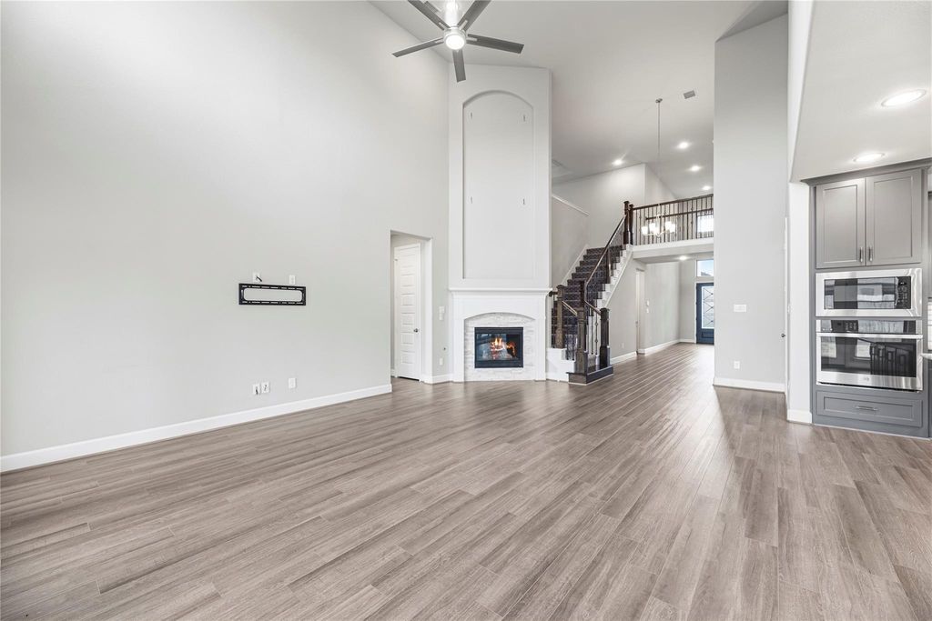 Image 17 of property listing at 9511 Shaded Tree Drive, Missouri City, TX 77459