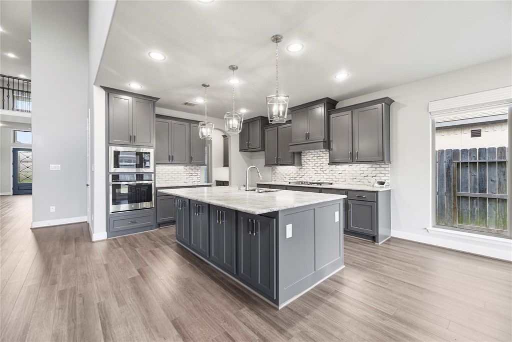 Image 19 of property listing at 9511 Shaded Tree Drive, Missouri City, TX 77459