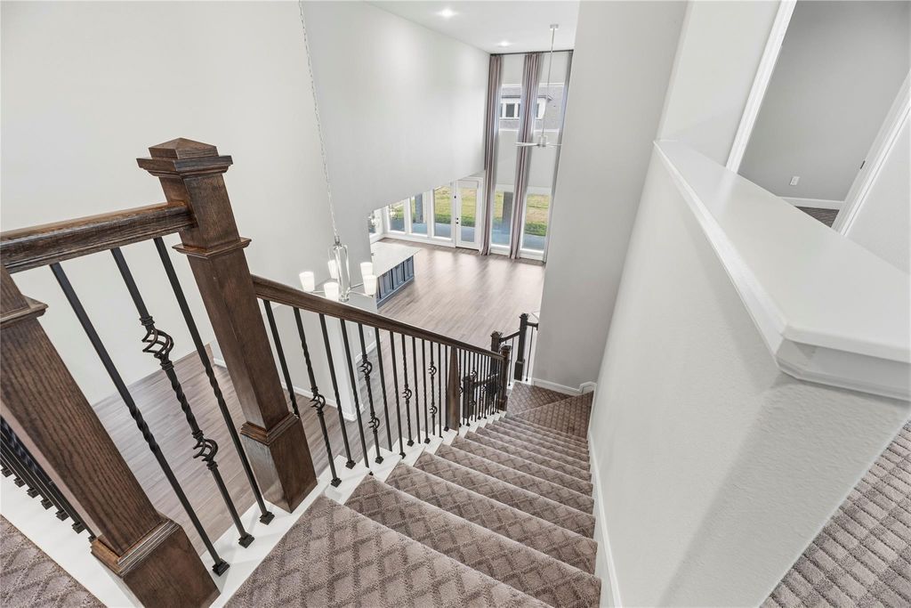 Image 27 of property listing at 9511 Shaded Tree Drive, Missouri City, TX 77459
