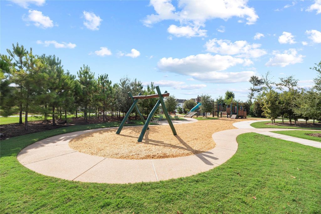 Image 42 of property listing at 9511 Shaded Tree Drive, Missouri City, TX 77459