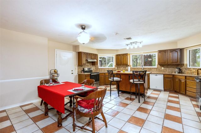 18926 Wildrose Lane, Tomball, TX 77377