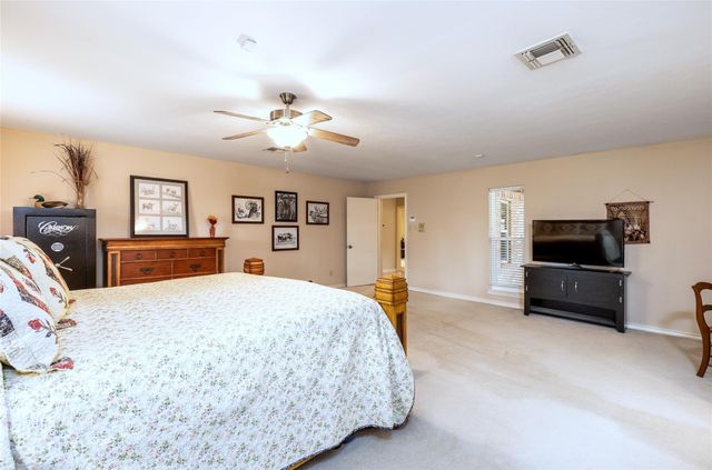 18926 Wildrose Lane, Tomball, TX 77377