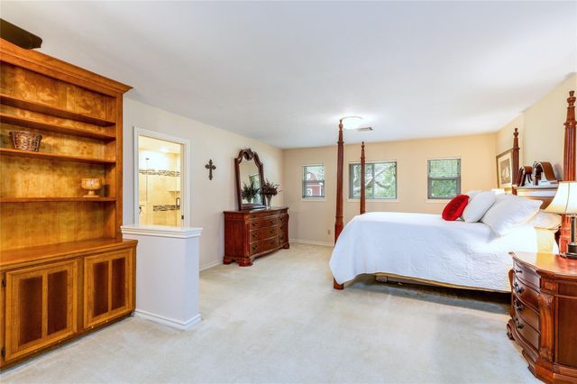 18926 Wildrose Lane, Tomball, TX 77377