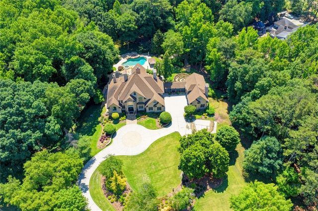 1390 Hillside Drive, Grayson, GA 30017