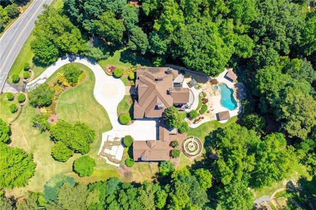 1390 Hillside Drive, Grayson, GA 30017