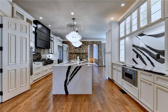1390 Hillside Drive, Grayson, GA 30017