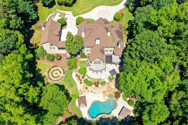 1390 Hillside Drive, Grayson, GA 30017