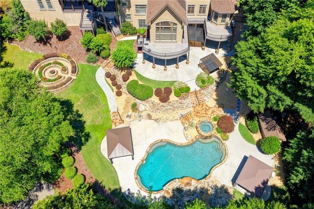 1390 Hillside Drive, Grayson, GA 30017