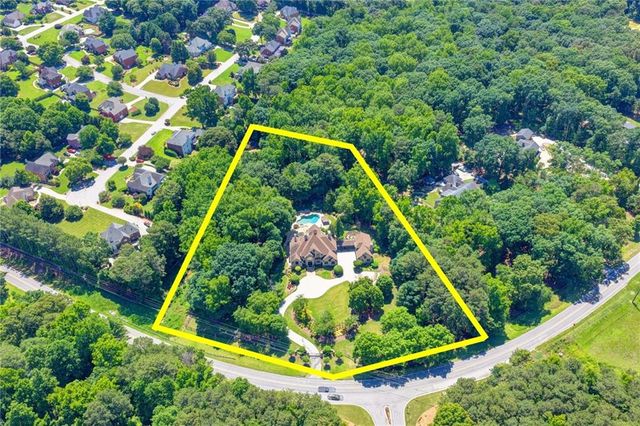 1390 Hillside Drive, Grayson, GA 30017