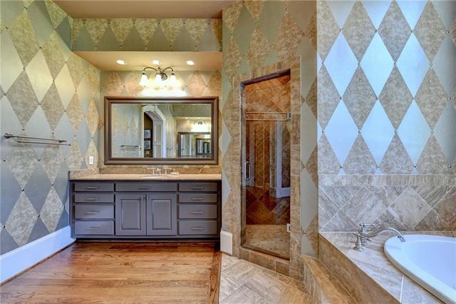 1390 Hillside Drive, Grayson, GA 30017