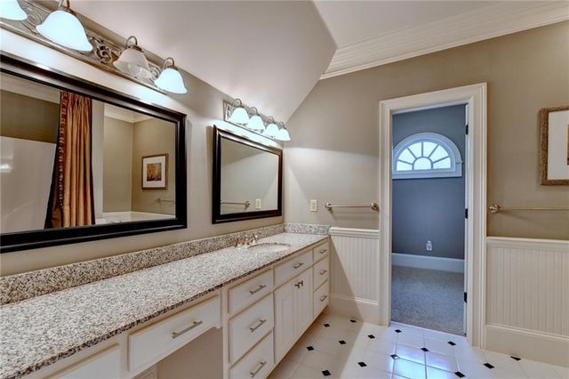1390 Hillside Drive, Grayson, GA 30017